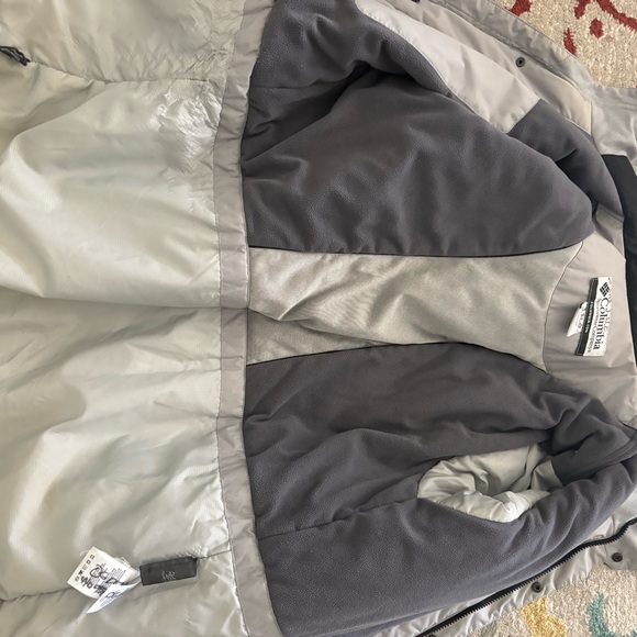 Columbia Men's Black and Gray Performance Jacket - Picture 4 of 4